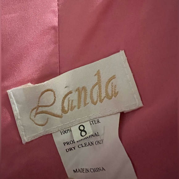 🩷Landa Formal Gown (Size 8)🩷 - Picture 10 of 16